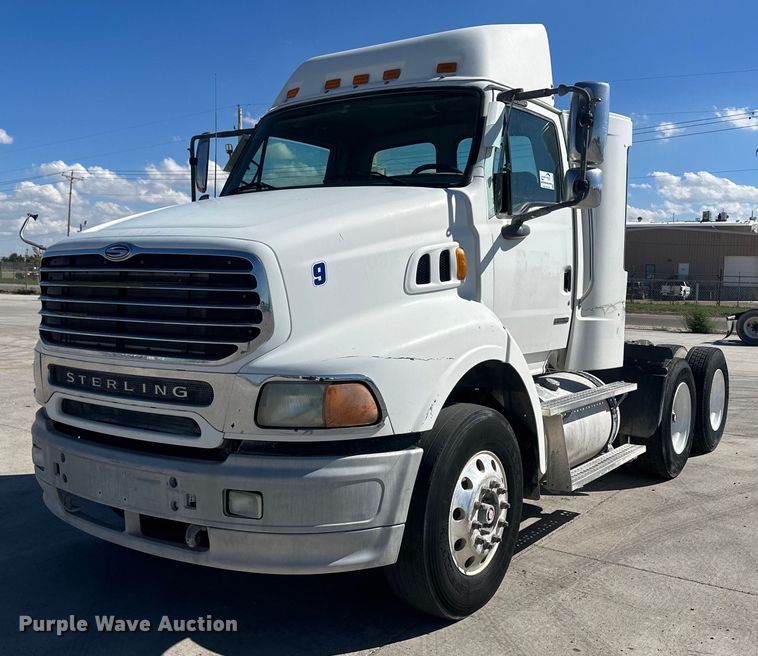 2007 Sterling AT9500  semi truck - DH1837