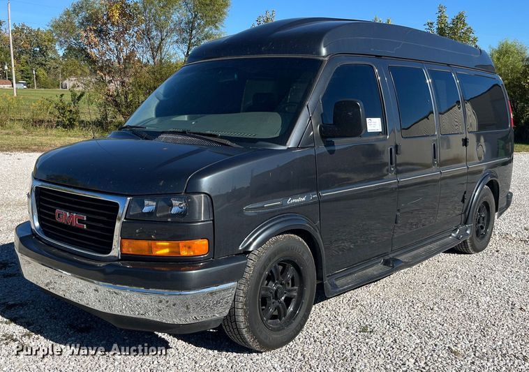 2014 GMC Savanna Limited  van - DP2113