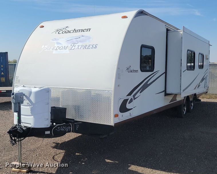 2011 Forrest River Coachmen  camper - JG9766