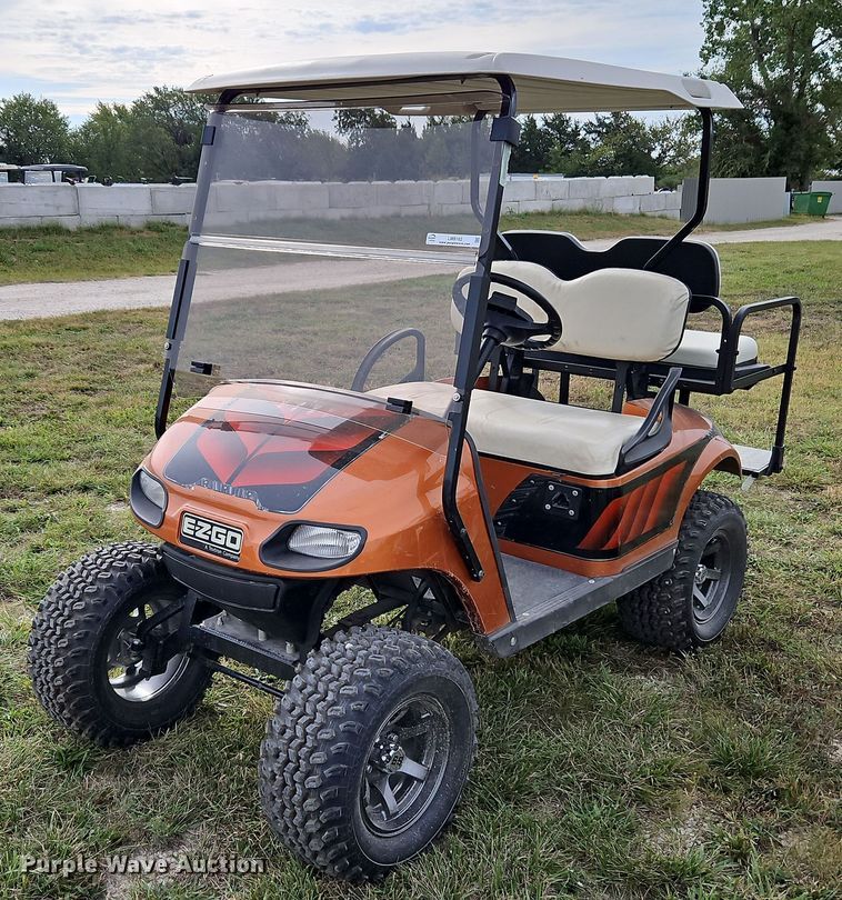 E-Z Go TXT FLEET, ELEC  golf cart - LM9162