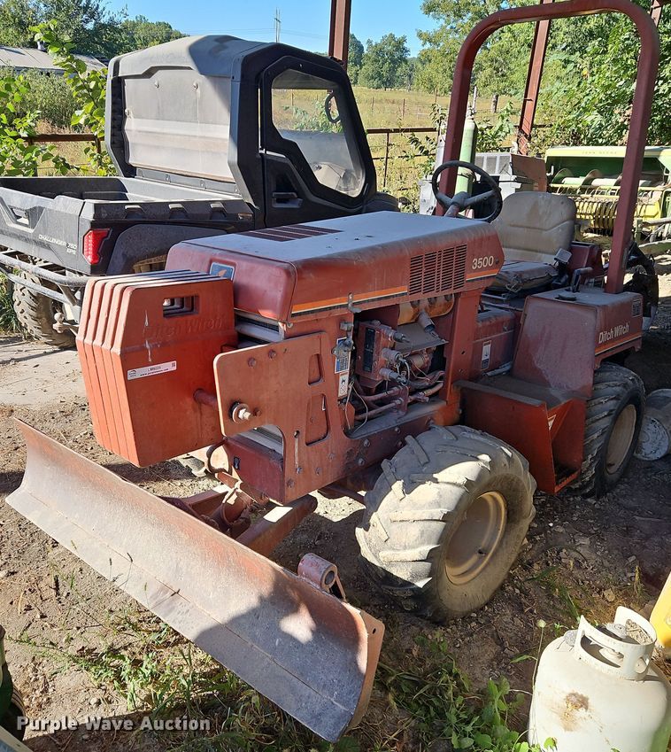 1995 Ditch Witch 3500DD  trencher - LM9225