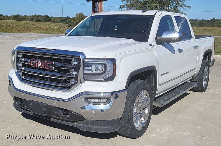 2018 GMC Sierra 1500 SLT  Crew Cab pickup truck - MI9799