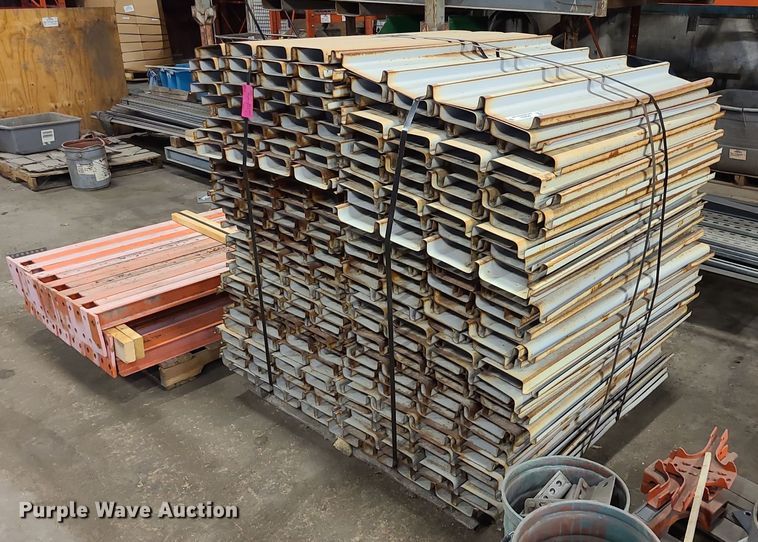 (100) corrugated decking - MQ9553