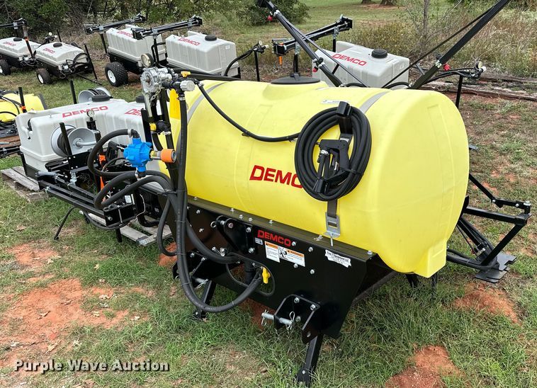 Demco 9416026 turf sprayer - NQ9366