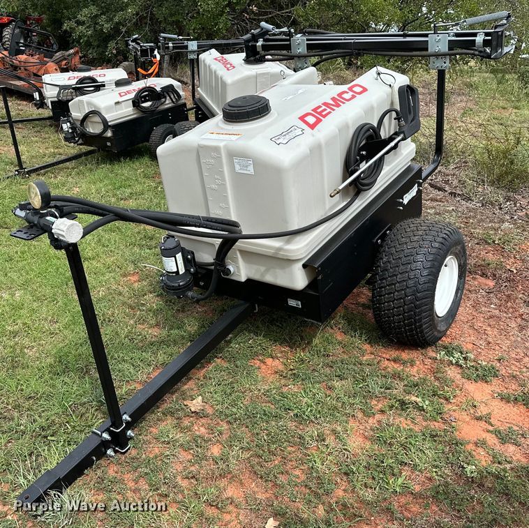 Demco  9464078 turf sprayer - NQ9370