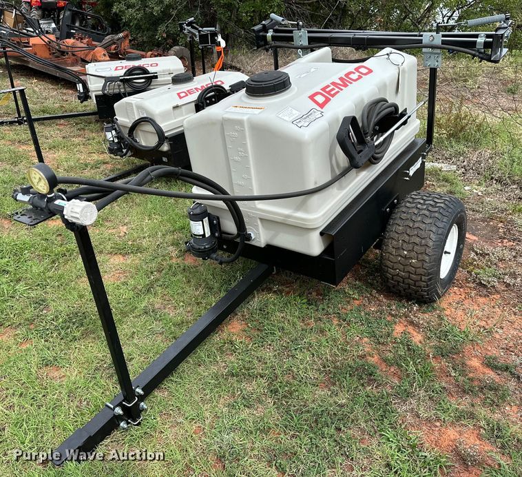 Demco  9464078 turf sprayer - NQ9371