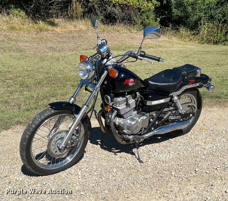 2002 Honda Rebel  motorcycle - OA9001