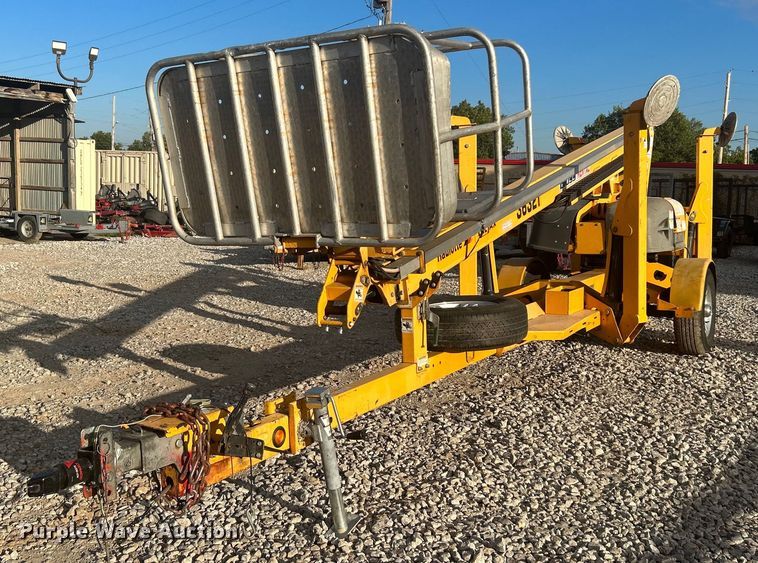 2013 Haulotte 3632T  boom lift - DJ6348