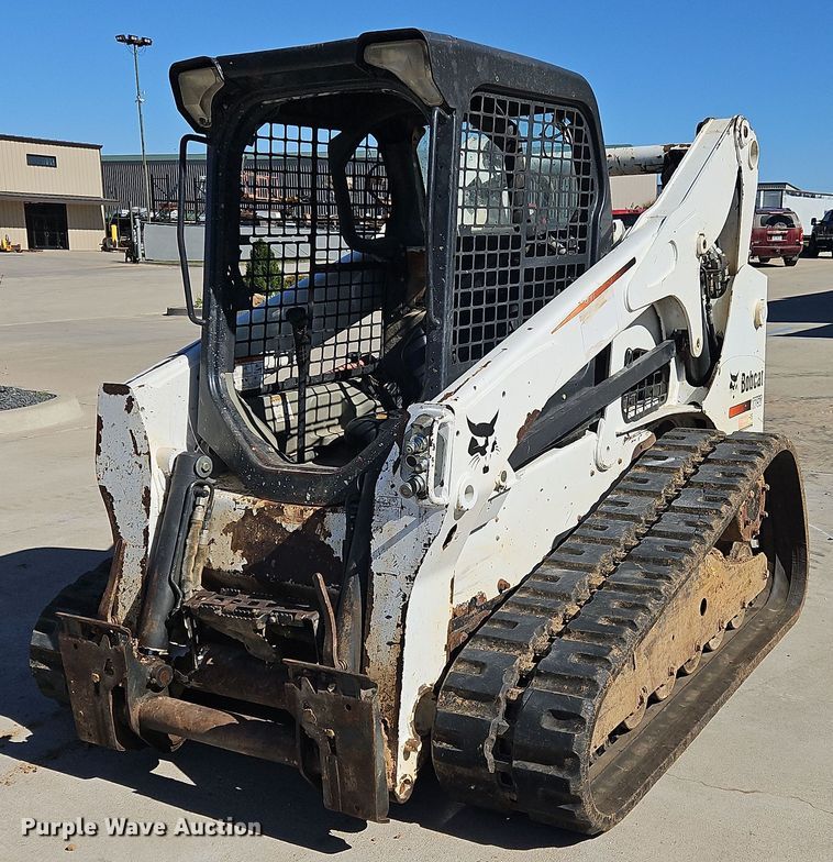 2012 Bobcat T750  tracked skid steer loader - DK1127