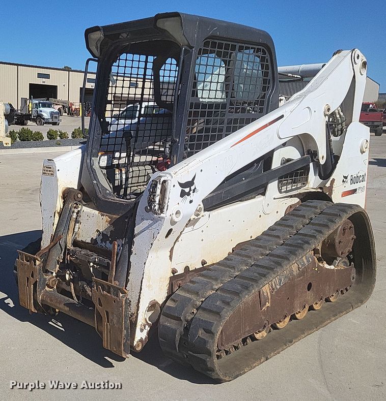 2013 Bobcat T750  tracked skid steer loader - DK1128