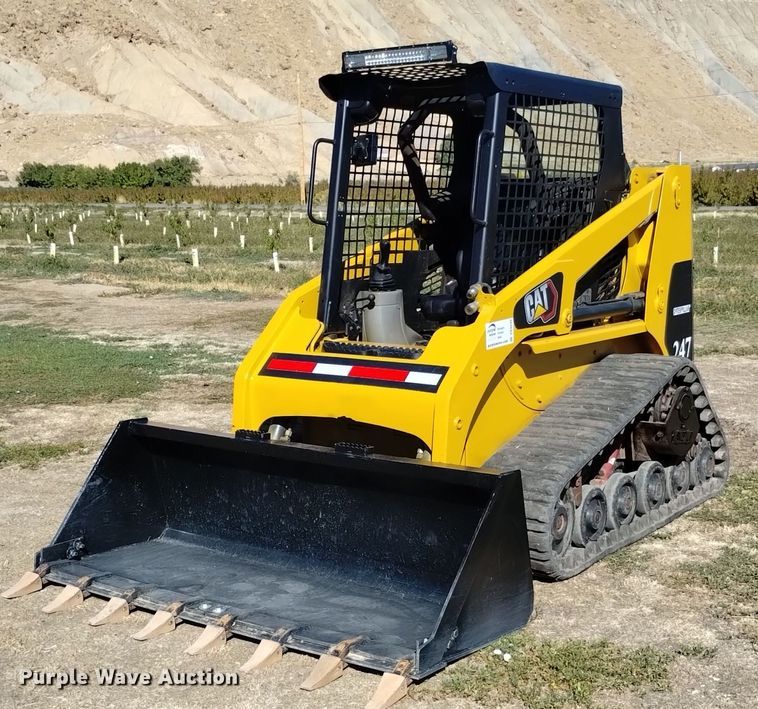 2004 Caterpillar 247  tracked skid steer loader - DK8848