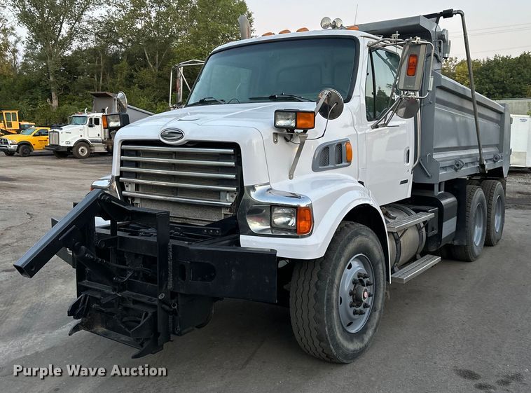 2010 Sterling LT7500  dump truck - DV1041