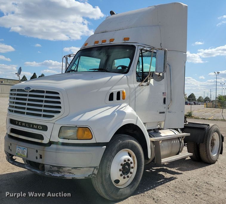 2007 Sterling A9500  semi truck - KO9004