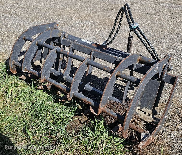 Bradco 109983  skid steer root grapple bucket - MH9423