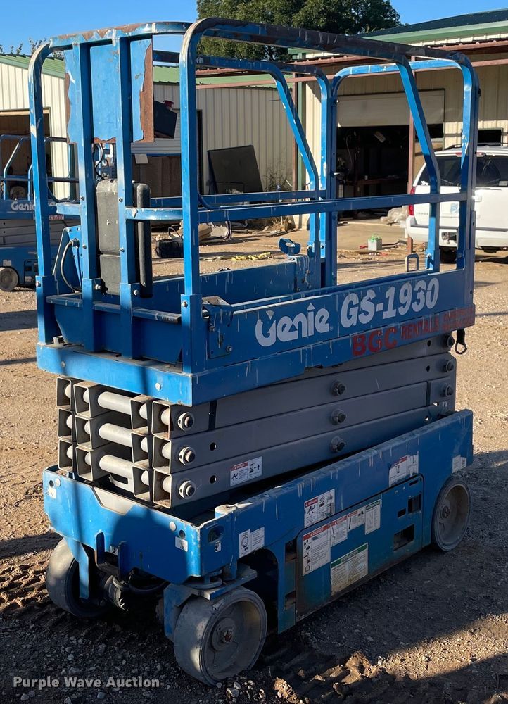 2017 Genie GS-1930  scissor lift - NA9564
