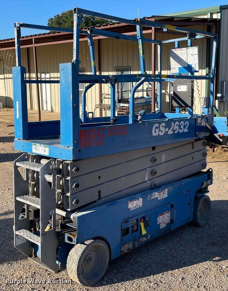 Genie GS-2632  scissor lift - NA9571