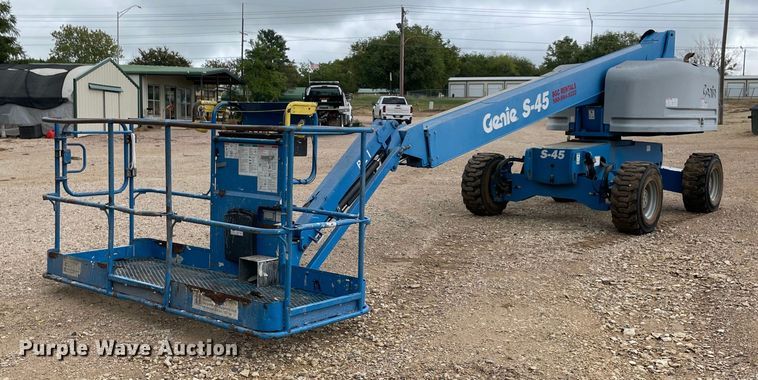 2017 Genie S-45  boom lift - NA9623