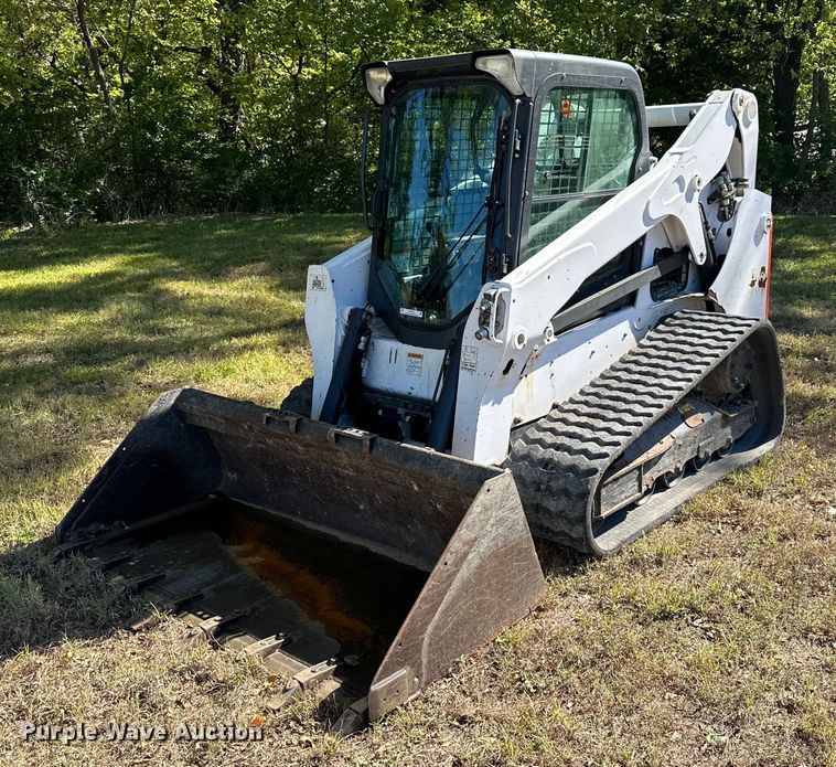 2016 Bobcat T650  tracked skid steer loader - NP9691
