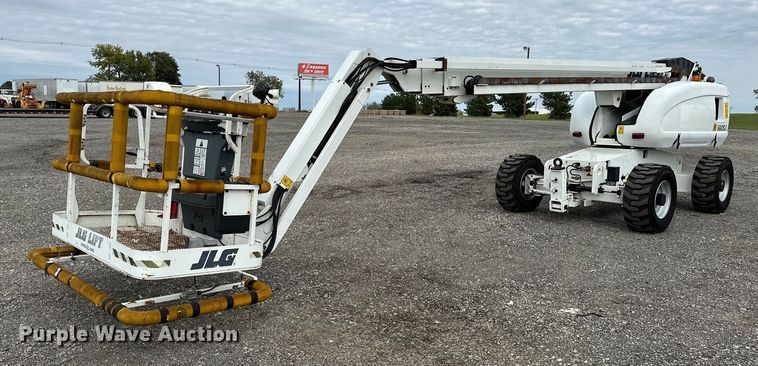 2005 JLG 660SJ  boom lift - NQ9414