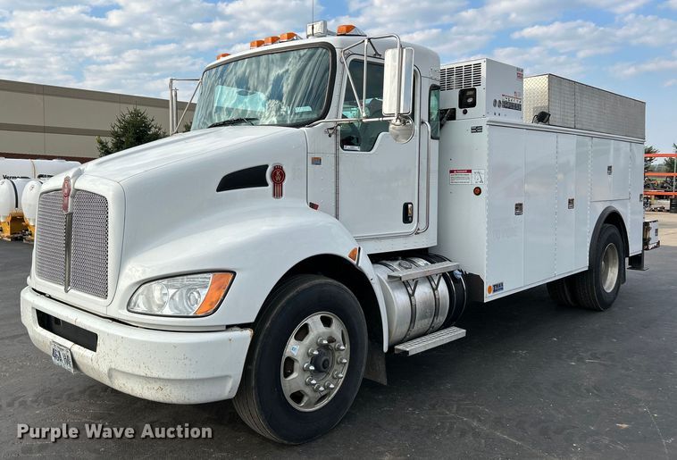 2013 Kenworth T300  utility / service truck - NQ9894