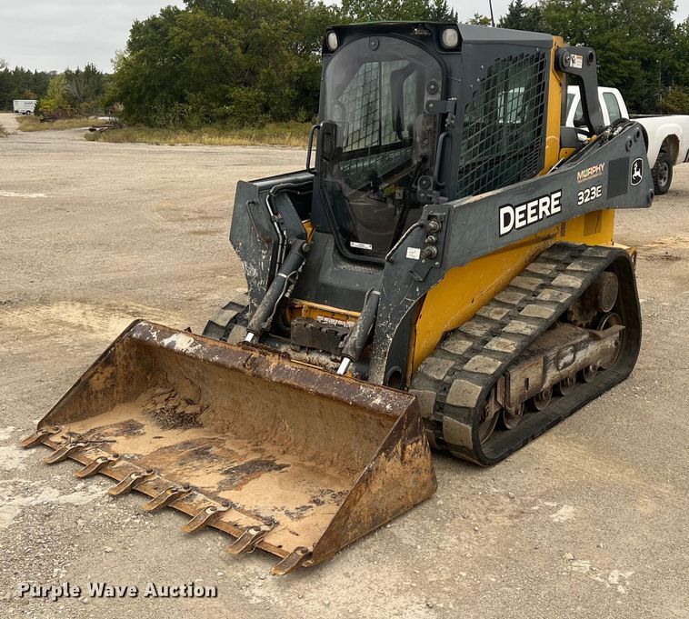2014 John Deere 323E tracked skid steer loader - OA9006