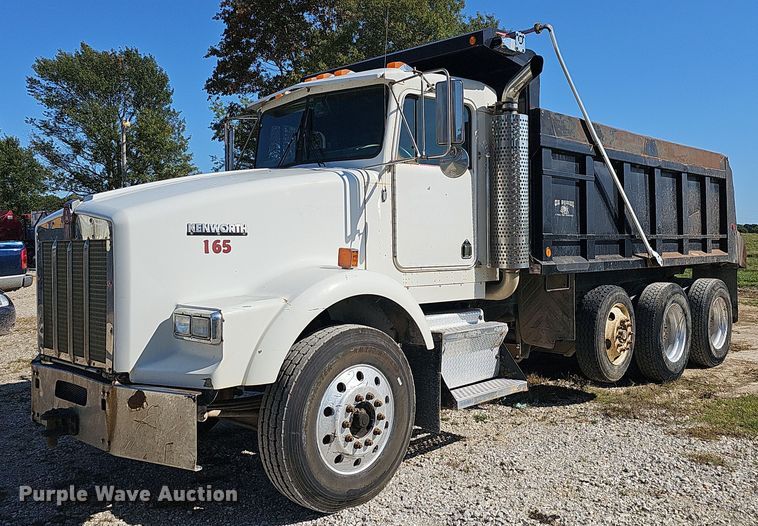 2005 Kenworth T800  dump truck - OG9523