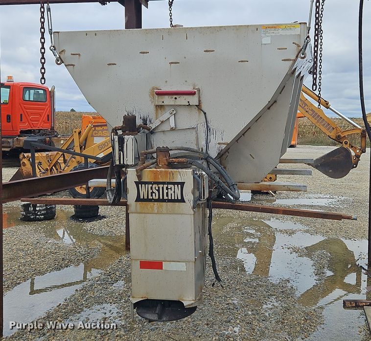 Western Striker  spreader - DP6167