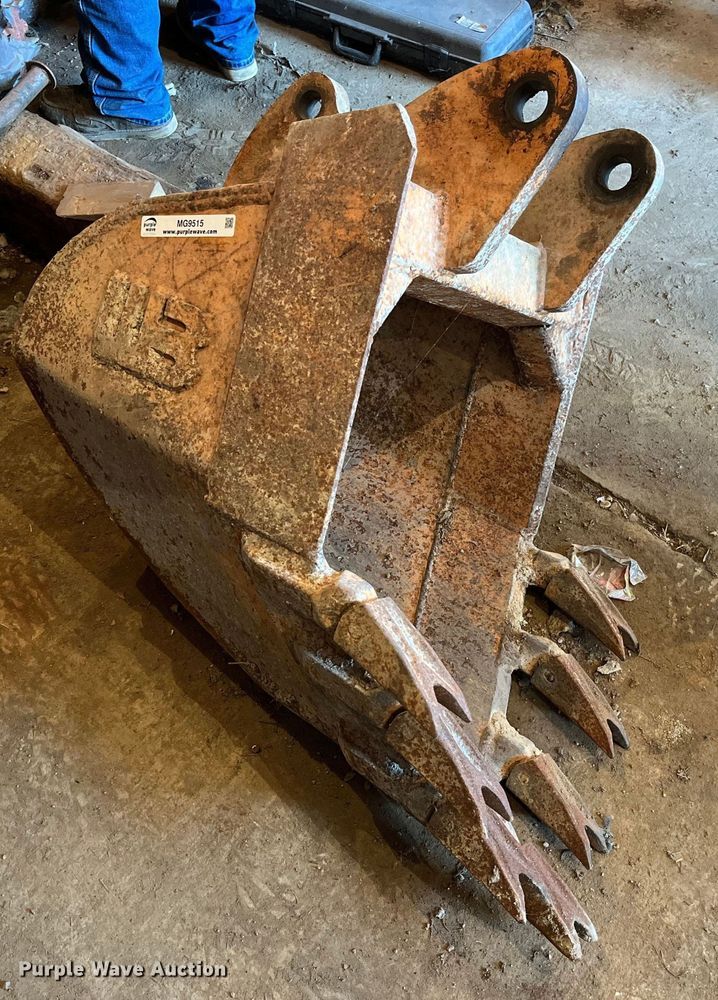 WB  backhoe bucket - MG9515