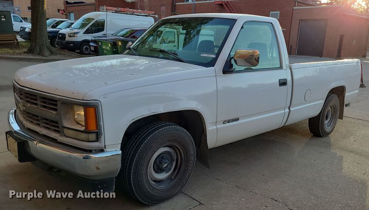 1998 Chevrolet Cheyenne C1500  pickup truck - NJ9978