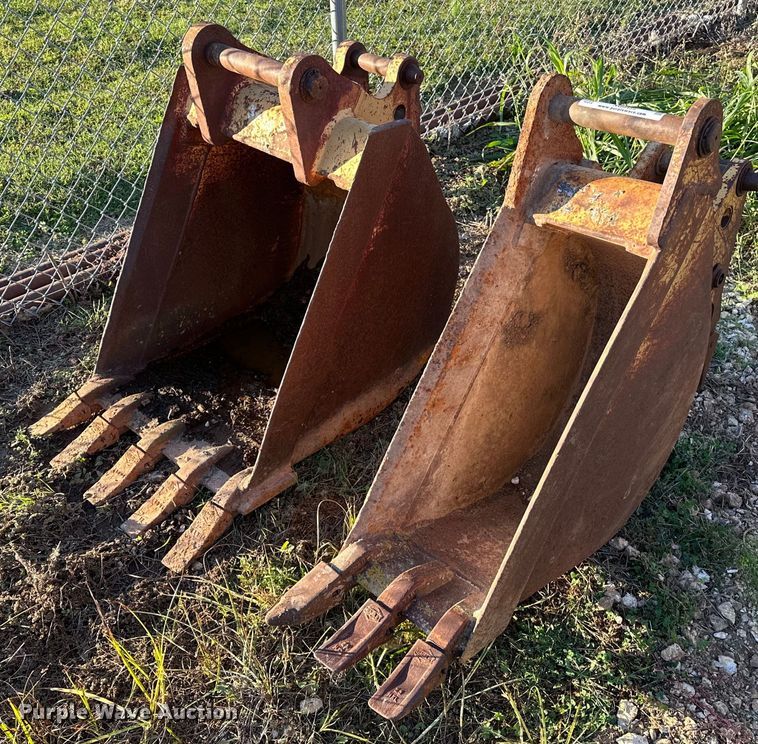 (2) backhoe buckets - NQ9459