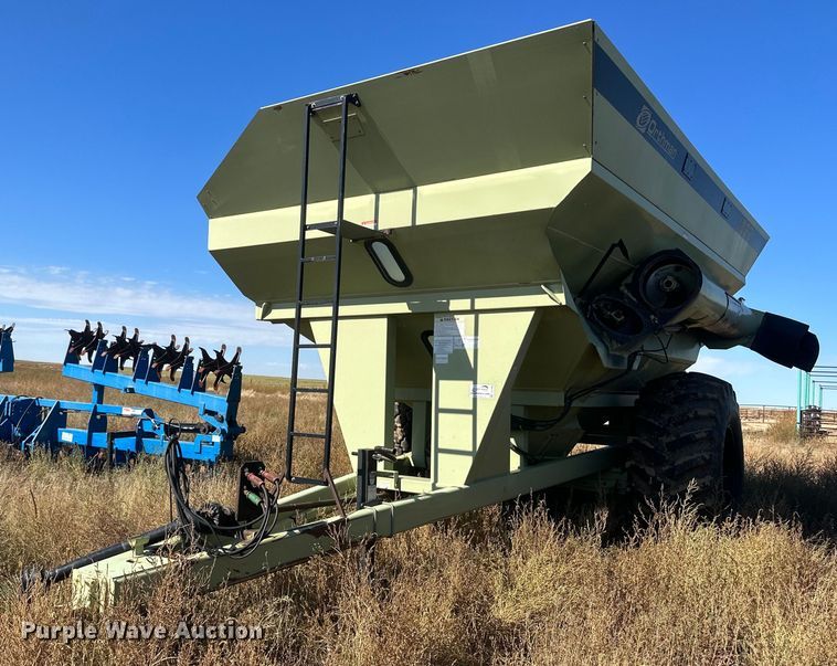 Orthman 1096  grain cart - DH1866