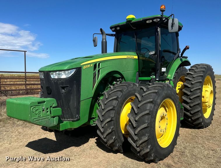 2013 John Deere 8335R  MFWD tractor - DH1871