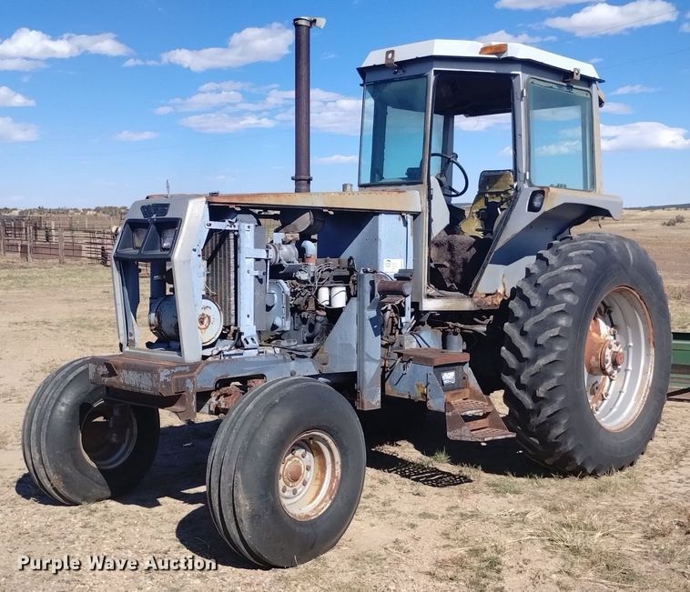 1989 White 120T  tractor - DK8849