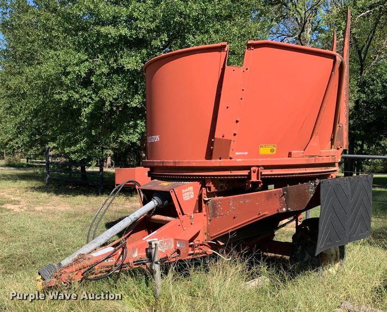 Hesston BP25  bale processor - DP8687