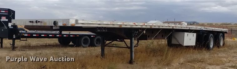 2000 Transcraft  flatbed trailer - DK8853