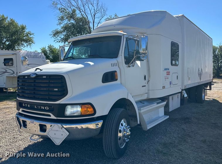 2006 Sterling L-Line  box truck - DQ1457