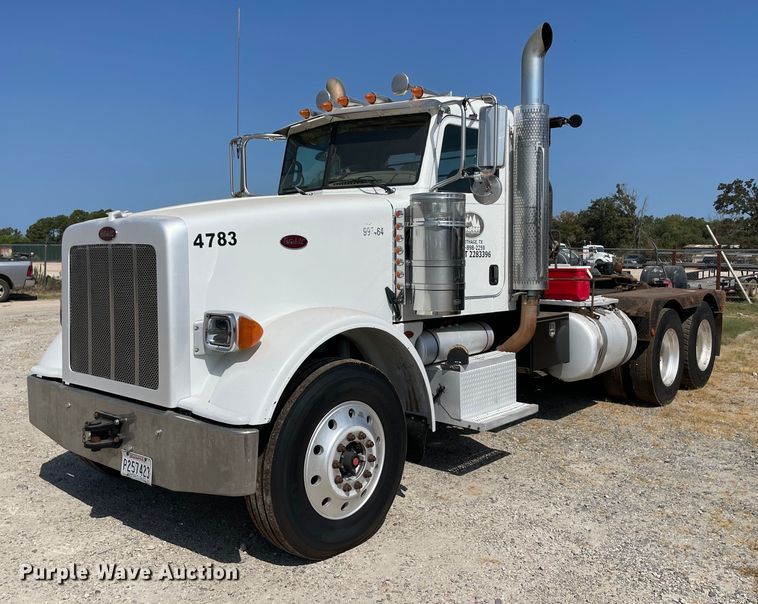 2010 Peterbilt 367  winch truck - NT9511
