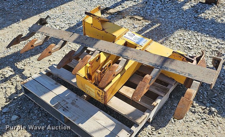 Motor grader attachments - DS5645