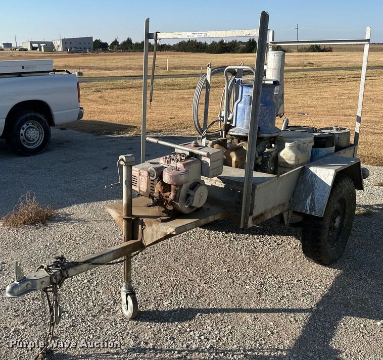 Shop built  paint trailer - HQ9001