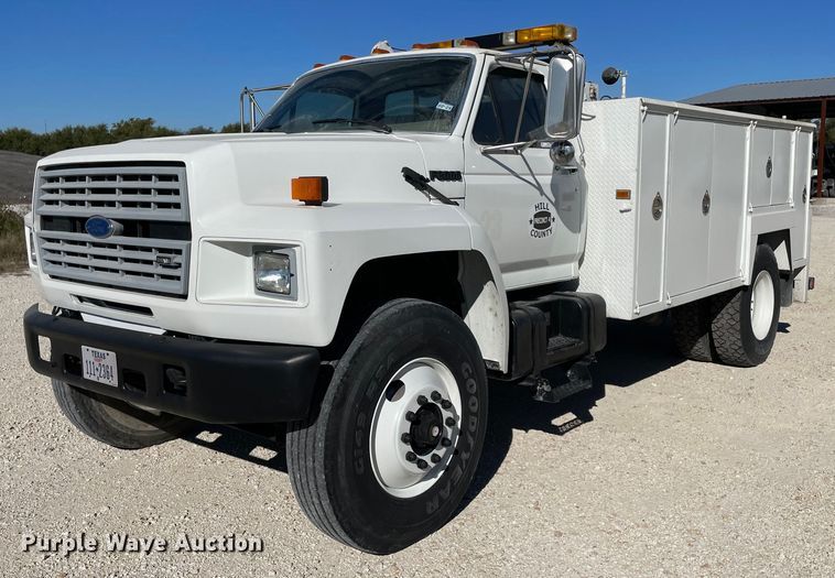 1987 Ford F8000  utility / service truck - NA9669