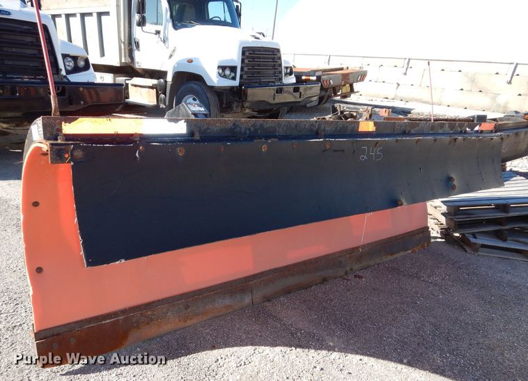 Flink  F711MA44B 11'W snow plow - OL9310