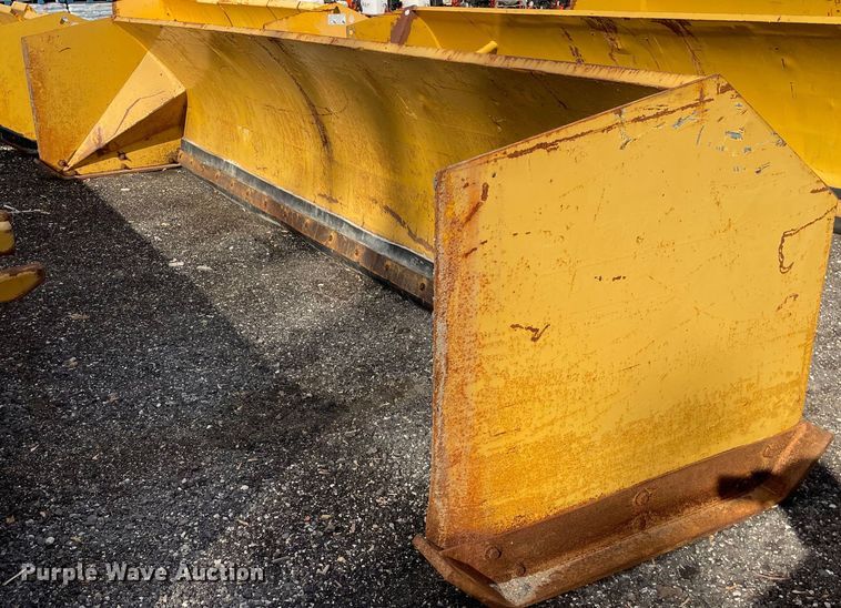 Pro-Tech SP18L  18'W snow pusher - DP0164