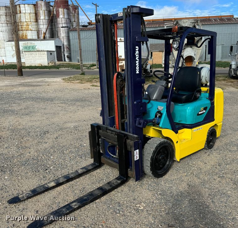 Komatsu FG30  forklift - GQ9219
