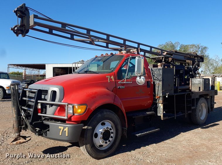 2004 Ford F650 Super Duty  drilling rig truck - KD9067
