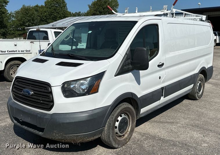 2015 Ford Transit 150  van - KT9359