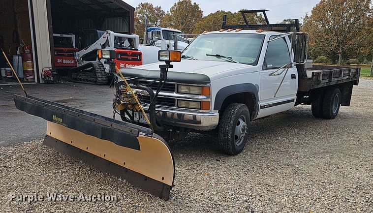 1998 Chevrolet K3500  flatbed pickup truck - NP9051