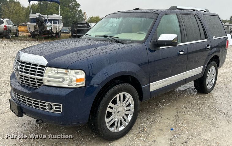 2010 Lincoln Navigator  SUV - NQ9963
