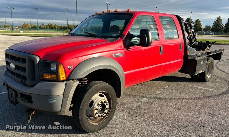 2005 Ford F450 Super Duty XL  Crew Cab flatbed truck - NR9002
