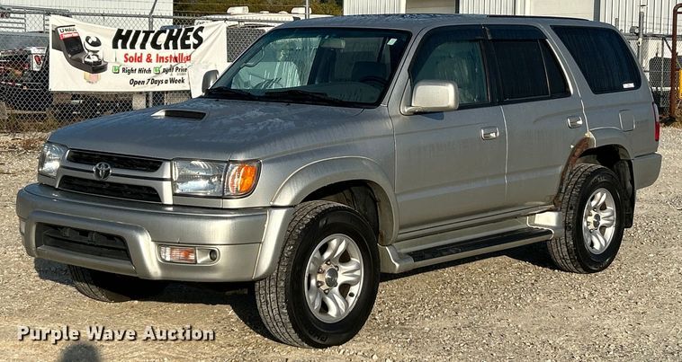 2001 Toyota 4Runner SR5  SUV - NR9302