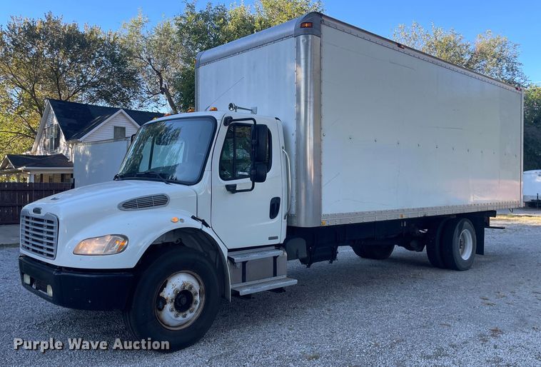 2004 Freightliner Business Class M2  box truck - NX9921